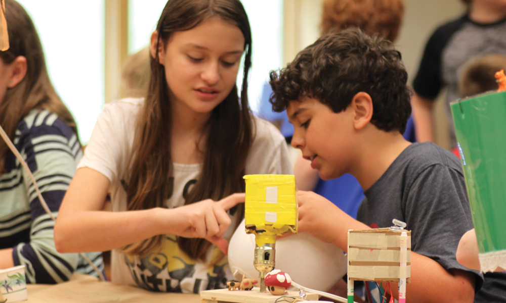Montshire Makers is a program designed for curious and creative kids in grades 6–8. 